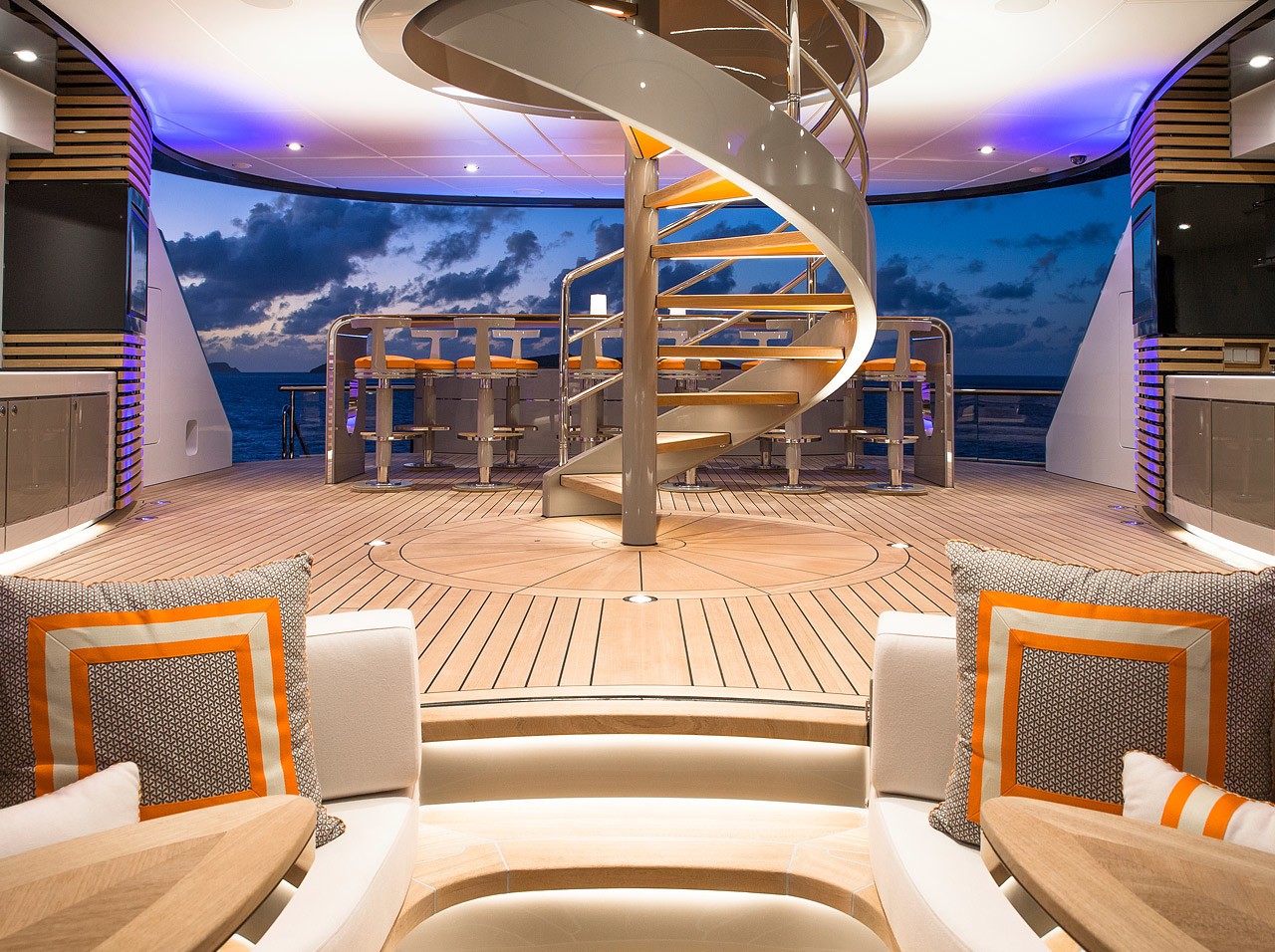 KISMET Yacht Charter Details, Lurssen CHARTERWORLD Luxury Superyachts